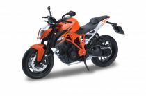 Dřevěné hračky Welly Motocykl KTM 1290 Super Duke R 1:10 oranžový