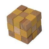 Dřevěné hračky Dřevěný hlavolam kostka žlutá Česká dřevěná hračka