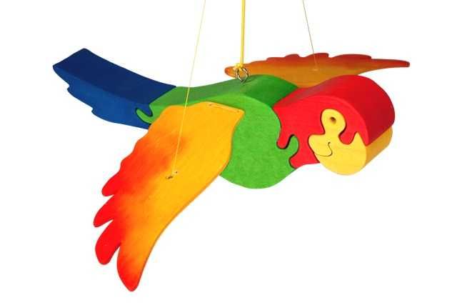 Dřevěné hračky Fauna Dřevěný papoušek na zavěšení