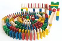 EkoToys Dřevěné domino barevné 430 ks