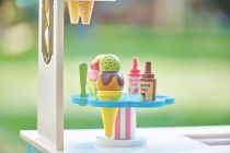 Dřevěné hračky Le Toy Van Luxusní zmrzlinový vozík