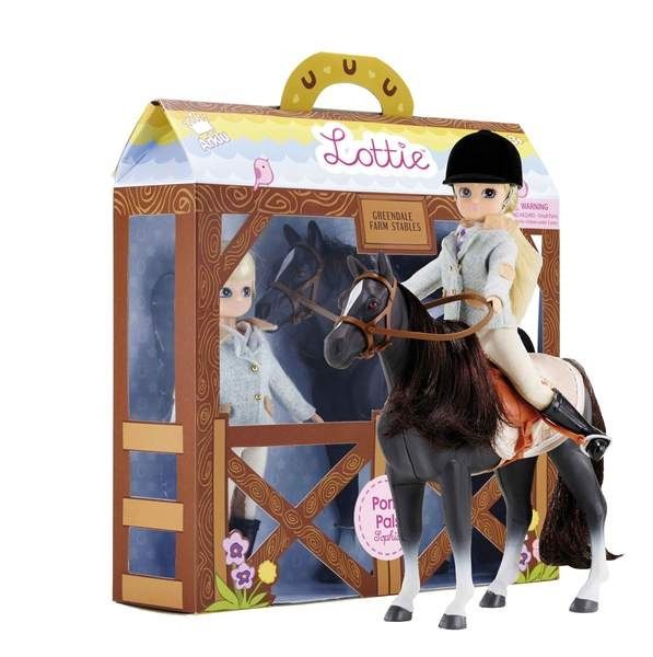 Dřevěné hračky Lottie Panenka žokejka s koněm