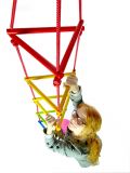 Dřevěné hračky Hess Trojúhelníkový lanový žebřík