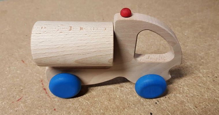 Dřevěné hračky Makovský Dřevěné muzikální osobní auto s válcem
