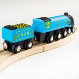 Dřevěné hračky Bigjigs Rail Dřevěná replika lokomotivy Mallard + 3 koleje