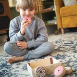 Dřevěné hračky Bigjigs Toys Krabička s donuty