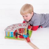 Dřevěné hračky Bigjigs Rail Exkluzivní depo pro 5 vláčků - poškozený obal