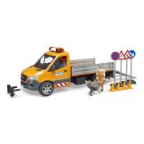 Dřevěné hračky Bruder Vůz údržby silnic MB Sprinter s figurkou a příslušenstvím