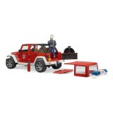 Dřevěné hračky Bruder Červený požární JEEP WRANGLER s figurkou a příslušenstvím