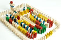 EkoToys Dřevěné domino barevné 830 ks poškozený obal