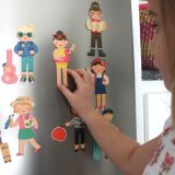 Dřevěné hračky Petit Collage Magnetická knížka Cestování