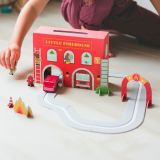 Dřevěné hračky Petit Collage Hrací sada hasičská stanice