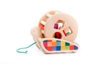 Dřevěné hračky Bajo Tahací motorický šnek - tvary