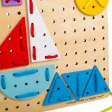 Dřevěné hračky Bigjigs Toys Dřevěná šněrovací hra Geometrické tvary
