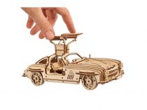 Dřevěné hračky Ugears 3D dřevěné mechanické puzzle Auto Winged Sports Coupe