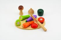 Dřevěné hračky Zelenina krájecí s prkénkem dřevo 16ks 21,5x15x7cm v krabici 24m+ Teddies