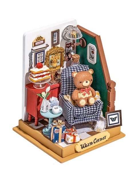 Dřevěné hračky RoboTime miniatura domečku Prázdninový obývací pokoj