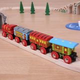 Dřevěné hračky Bigjigs Rail Osobní vlak + 2 koleje - poškozený obal