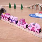 Dřevěné hračky Bigjigs Rail Vlak pro princezny + 3 koleje