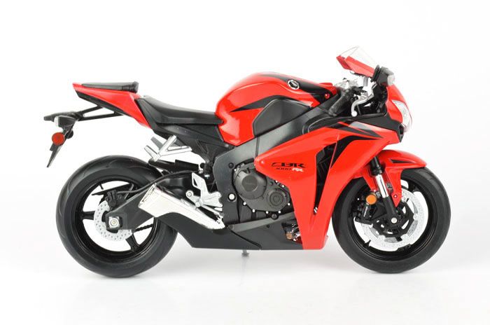 Dřevěné hračky Welly - Motocykl Honda CBR1000RR model 1:10 červená